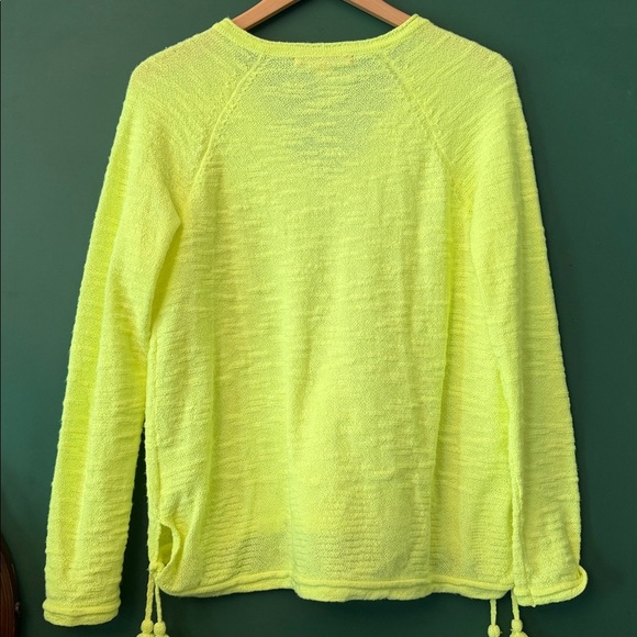 Lilly Pulitzer Jody V-neck M Prickly Pear Knit Top with Tassels Bright - Picture 5 of 6